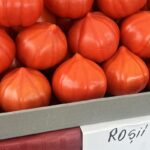 cu cat se vinde 1 kg de rosii in piata obor acum cu 4 zile inainte de paste sunt mai scumpe decat carnea 69d5e588953d2
