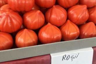 cu cat se vinde 1 kg de rosii in piata obor acum cu 4 zile inainte de paste sunt mai scumpe decat carnea 69d5e588953d2