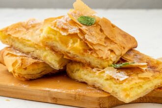 cum sa faci bougatsa placinta greceasca cu crema de gris e peste tot in meniurile din thessaloniki 69eef2098368f