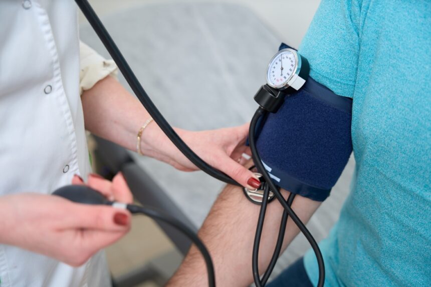 hipertensiunea arteriala boala fara simptome care poate deveni fatala grupurile de persoane cele mai expuse 69ee2d2884a7c