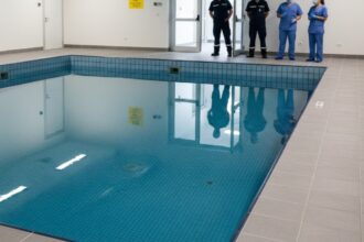 incident la un centru medical din eforie nord 15 persoane au acuzat stare de rau dupa proceduri in piscina terapeutica doua transportate la spital 69ece09e6ff3c