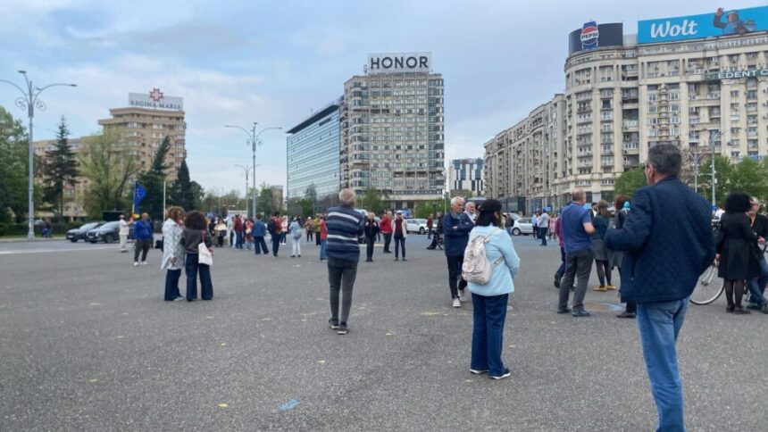 mitingul de sustinere a lui bolojan un dezastru monumental 100 de persoane in piata victoriei 69e656f2b6385