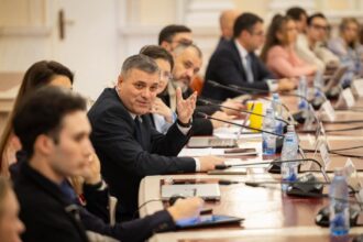negoi usr constanta le transmite la revedere celor de la psd romania nu isi permite o criza politica creata artificial noi ramanem 69e7918231677
