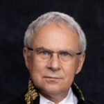 presedinte nou al academiei romane marius andruh doctor in chimie va conduce cel mai inalt for de stiinta si cultura din tara 69d4df4d56fab