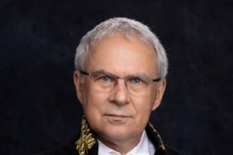 presedinte nou al academiei romane marius andruh doctor in chimie va conduce cel mai inalt for de stiinta si cultura din tara 69d4df4d56fab