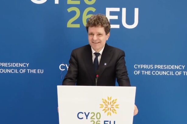 romania vrea mai multi bani europeni nicusor dan despre aderarea ucrainei si a republicii moldova la ue este o discutie trebuie s o ascundem vorbim de o cuplare decuplare 69eb941ac5a78