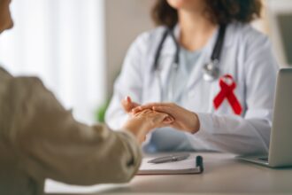 simptomele neobisnuite care i au semnalat un cancer extrem de rar unei mame de 36 de ani a ignorat totul ani buni 69ce39efac3a8
