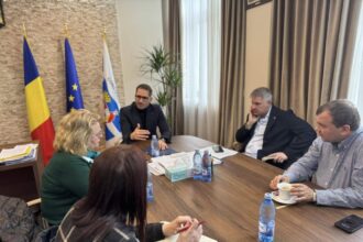 viceprimarul rasauteanu am avut discutii in cadrul primariei pentru a stopa desfiintarea telegondolei ea trebuie extinsa 69de51e98e157