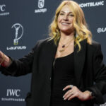 video la 50 de ani de la 10 perfect nadia a primit oscarul sportului discursul emotionant al gimnastei 69e78c4463620
