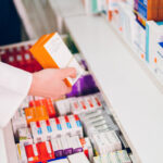 avertismentul doctorilor despre medicamentele expirate ce riscuri ascund pastilele uitate in sertar 6a08033c5a9db