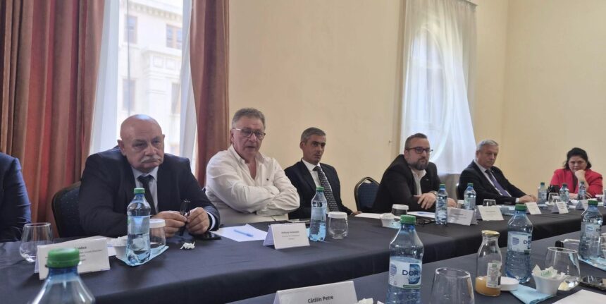 cooperare in domeniul portuar s a reunit forumul economic romano grec dedicat dezvoltarii oportunitatilor economice comune 6a146001008c0