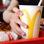 cum a slabit o femeie 39 de kilograme fara sa renunte la mcdonalds 6a14306a11b86