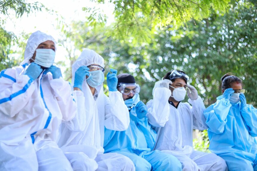 ebola se extinde tot mai mult oms avertizeaza ca numarul real al cazurilor ar putea depasi estimarile oficiale 6a0eb2290ade7