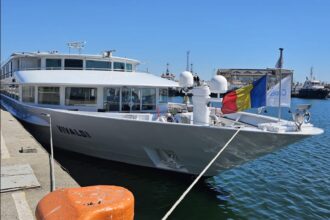 nava de croaziera fluviala escala in portul constanta aproape 150 de turisti in tururi ghidate 69f885ceb8165