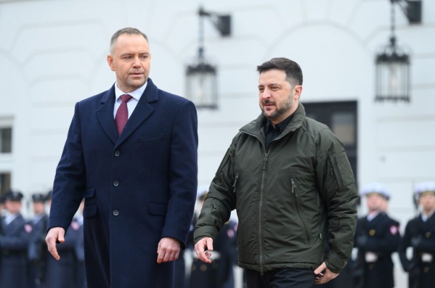 nawrocki vrea sa i retraga lui zelenski cea mai inalta distinctie poloneza presedintele ucrainei a reinfiintat o unitate din randurile formatiunilor ss care a luat parte la masacrarea evreilor 6a19c617a1d13