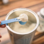 nestle si danone acuzate ca au intarziat retragerea laptelui praf contaminat ancheta dupa moartea a doi bebelusi 6a0d81bc36a5d
