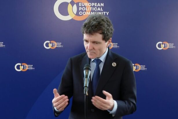 nicusor dan despre motiunea de cenzura exista analizele facute dar sa asteptam o situatie de incertitudine va fi o saptamana doua 69f8afcd6b263