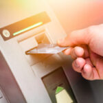 nu mai cere chitanta la bancomat cum te poate expune o simpla hartie la fraude 69ff063ed2016
