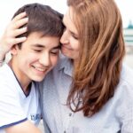 o mama i a oferit fiului ei viata pentru a doua oara si a donat o parte din ficat pentru a l salva pe adolescentul de 17 ani 6a059d2a73dbb