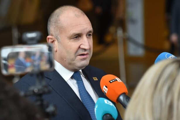 premierul bulgariei i a impus conditii lui trump pentru ajutorul in razboiul din iran ridicarea vizelor la schimb cu alimentarea avioanelor americane 6a0eb720ab513
