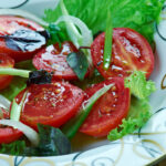 pui otet in salata de rosii specialistii spun ca acest obicei poate provoca probleme digestive 6a17155437aa8