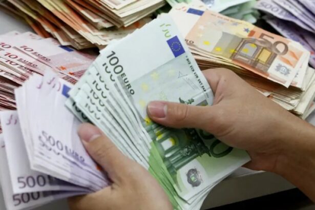 reglementari stricte uniunea europeana interzice platile cash de peste 10 000 de euro 6a0ead7551de4