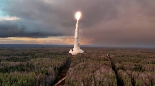 rusia racheta oresnik nu poate fi oprita de nimeni face 17 minute pana la sediul nato din