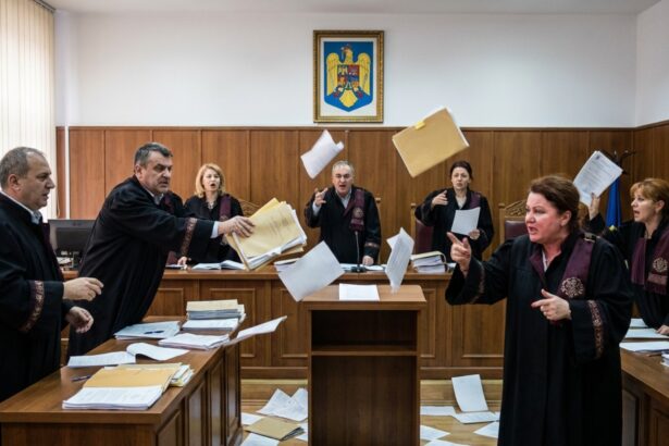 se rascoala si presedintii tribunalelor impotriva legii salarizarii este o demonizare a magistratilor 6a16eae80d07a