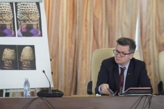 udmr i a cerut demisia ministrului istvan de la cultura neamtu aur dispretul fata de romania nu mai este o slabiciune pentru conducatori ci o veritabila doctrina s a dat dezlegare la ri 6a145168dbf7a
