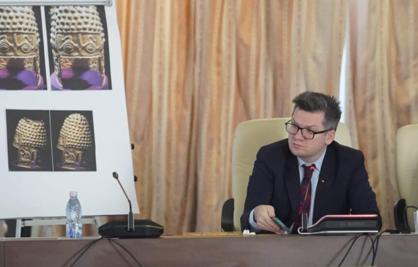udmr i a cerut demisia ministrului istvan de la cultura neamtu aur dispretul fata de romania nu mai este o slabiciune pentru conducatori ci o veritabila doctrina s a dat dezlegare la ri 6a145168dbf7a