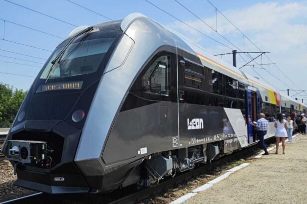 un nou tren 100 romanesc ar putea sa circule pe toate rutele din tara incepand de anul viitor 6a09add866e54