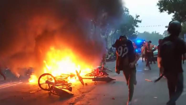 video sute de arestari in franta dupa victoria echipei paris saint germain in finala ligii campionilor violentele fusesera anticipate 6a1c1e135e9a5