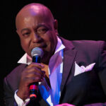 a murit peabo bryson artistul care a facut celebre melodiile din frumoasa si bestia si aladdin 6a20381a997df