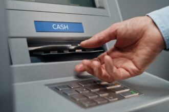 bancomatele clasice dispar treptat din europa sistemul nou care le inlocuieste si ar putea ajunge si in romania 6a215f6a2b05e
