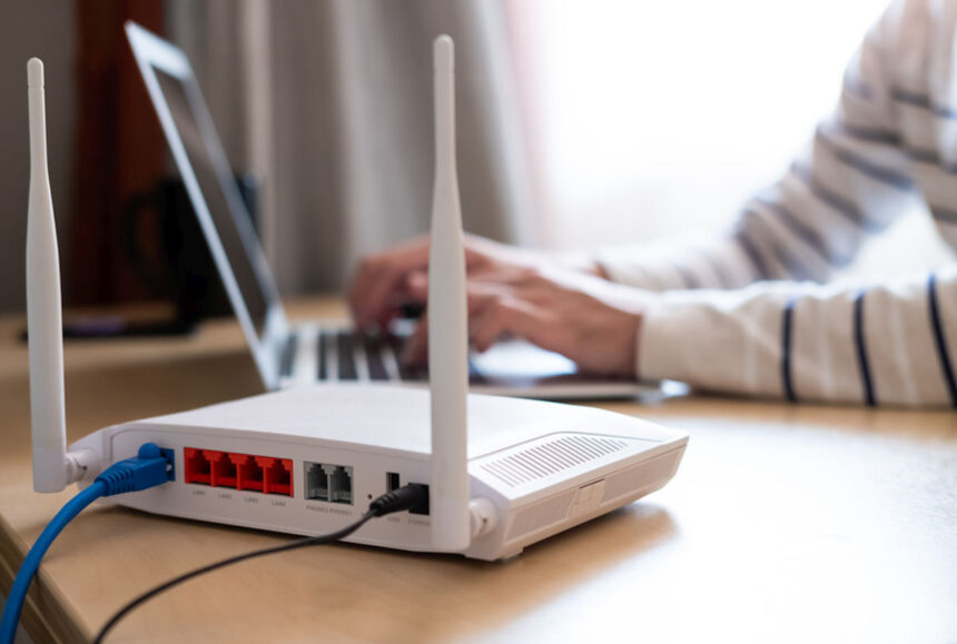 metoda ieftina care poate directiona mai eficient semnalul wi fi in locuinta ce sa pui in spate la router 6a1ea51bb8567