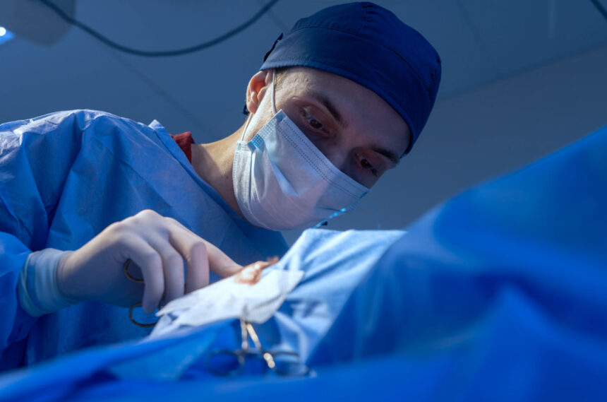 o greseala medicala cu urmari grave femeia care nu mai poate inchide ochii nici in somn dupa o operatie estetica la pleoape 6a2139f8140b5