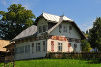 satul muzeu din bucovina care fascineaza turistii straini vin din toata lumea 6a1ef4aa05765